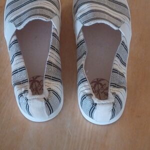 Roxy Black and White Striped Women's Shoes